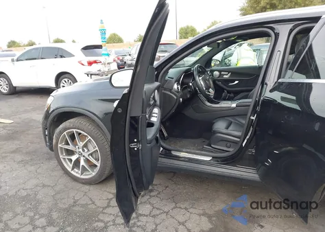 2021 Mercedes-Benz Glc 300 4Matic Suv z USA, uszkodzony, nr VIN W1N0G8EB0MF879645